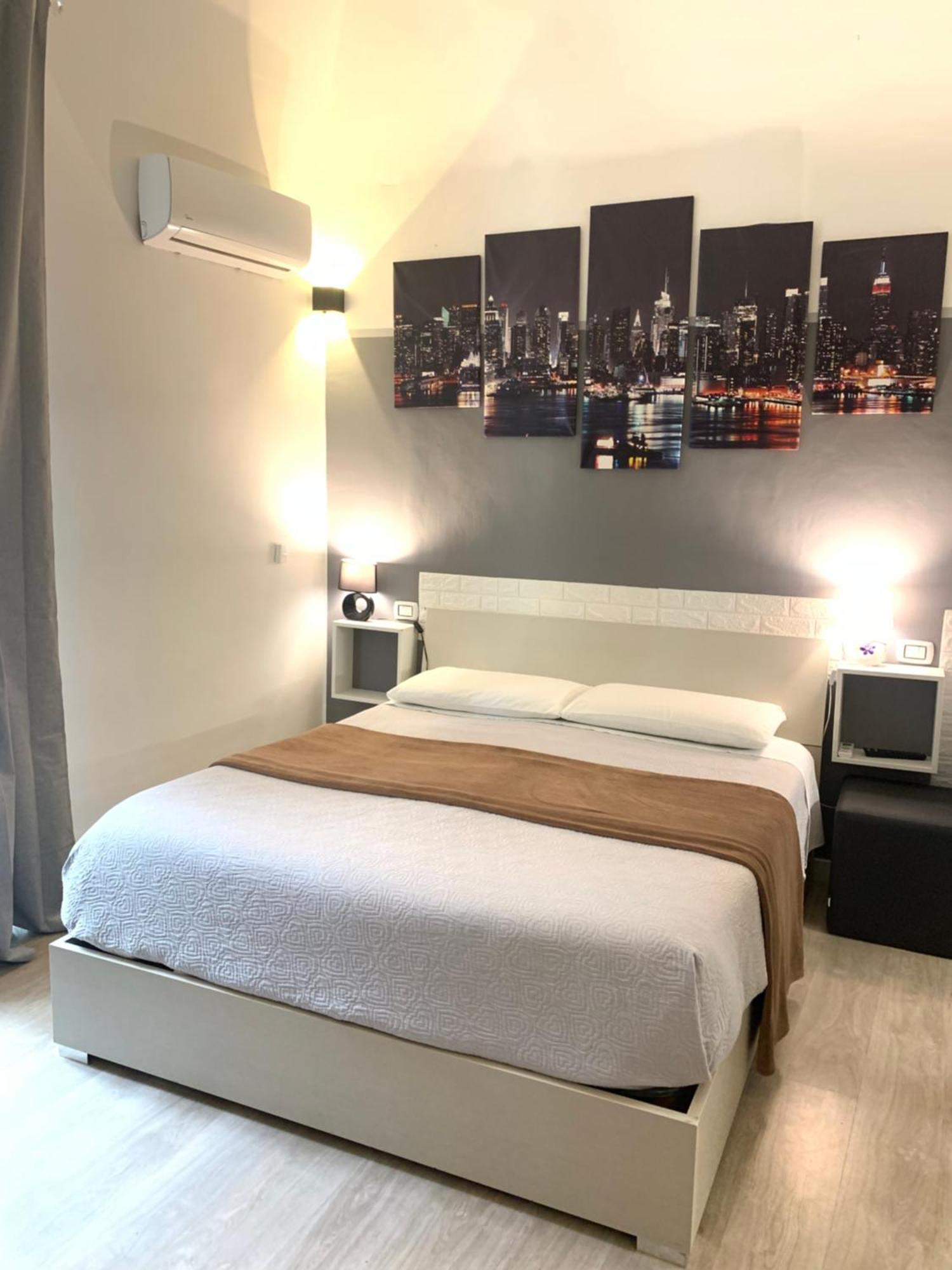 Апартаменты Magda House & Parking Бари Экстерьер фото